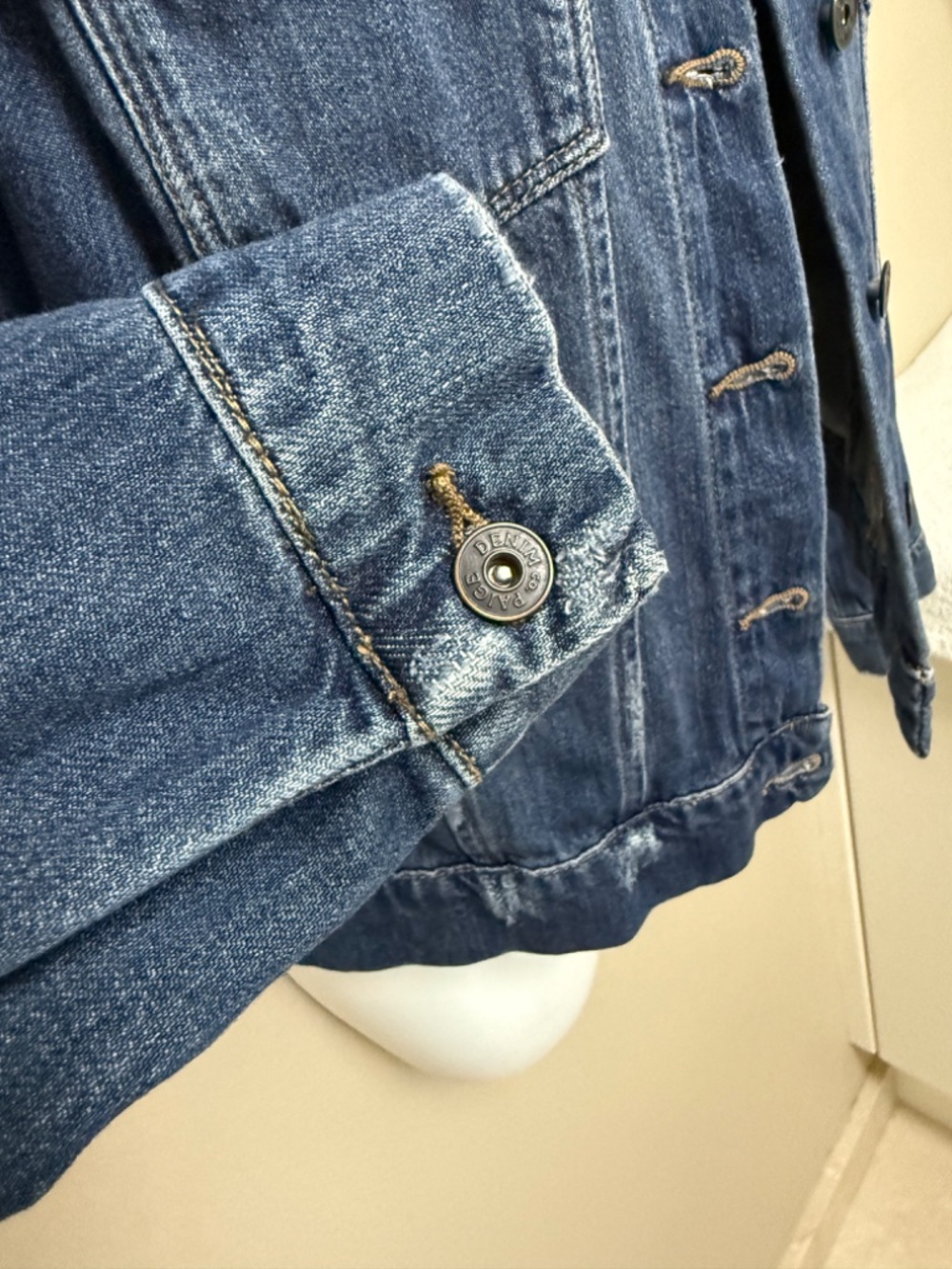 PAIGE Denim Jacket "Junya Destructed" Long Sleeve Pockets Blue Distressed Sz XS - Picture 9 of 15